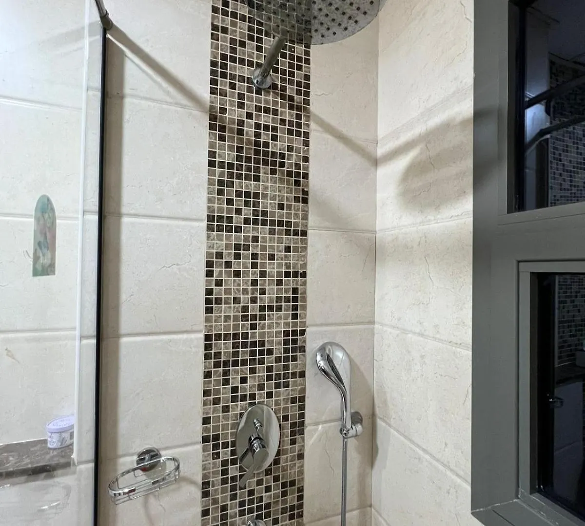 Golden Willow Homes 2 Dubai Aparthotel